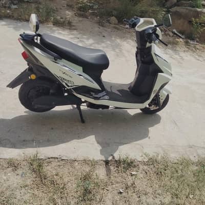 electric Scooty