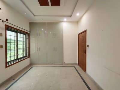 5 Marla Upper Portion Available For Rent