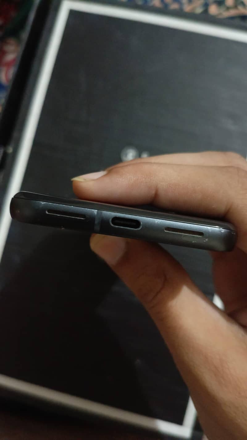 Google Pixel 8 2