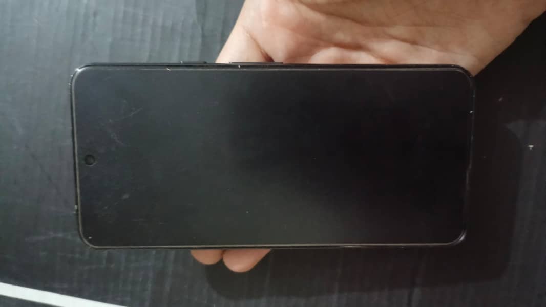 Google Pixel 8 4