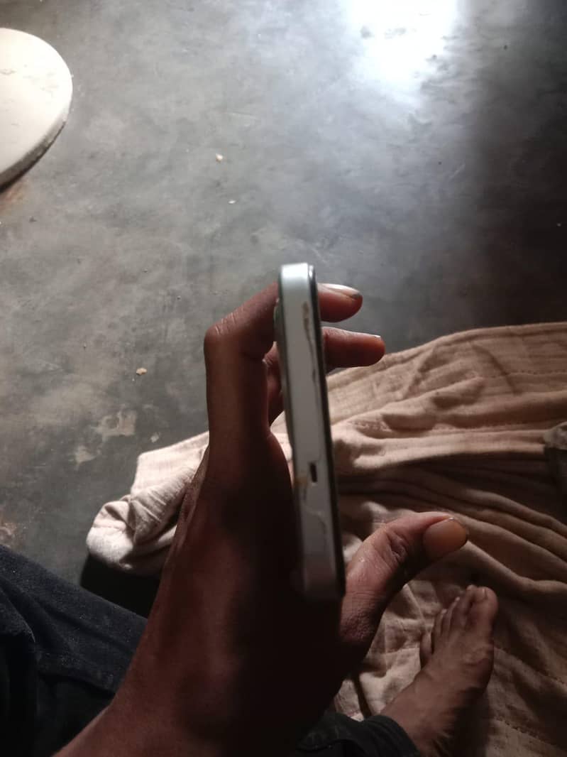 Tecno Spark 20C 3