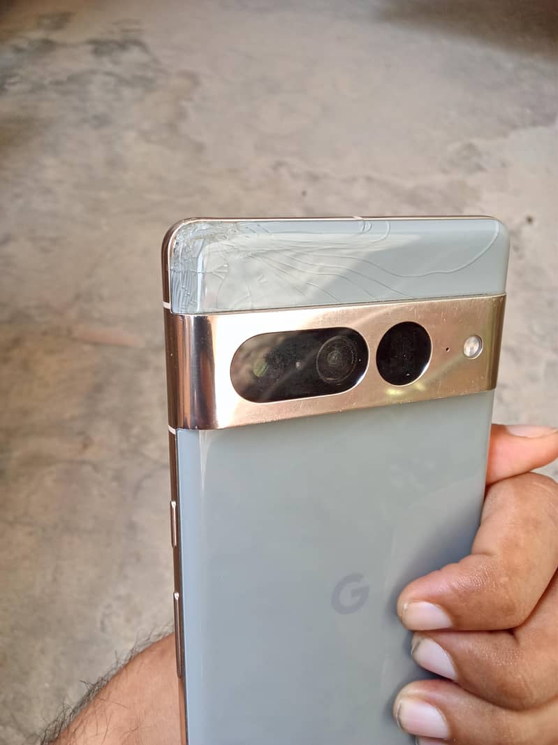 Google Pixel 7 Pro 2