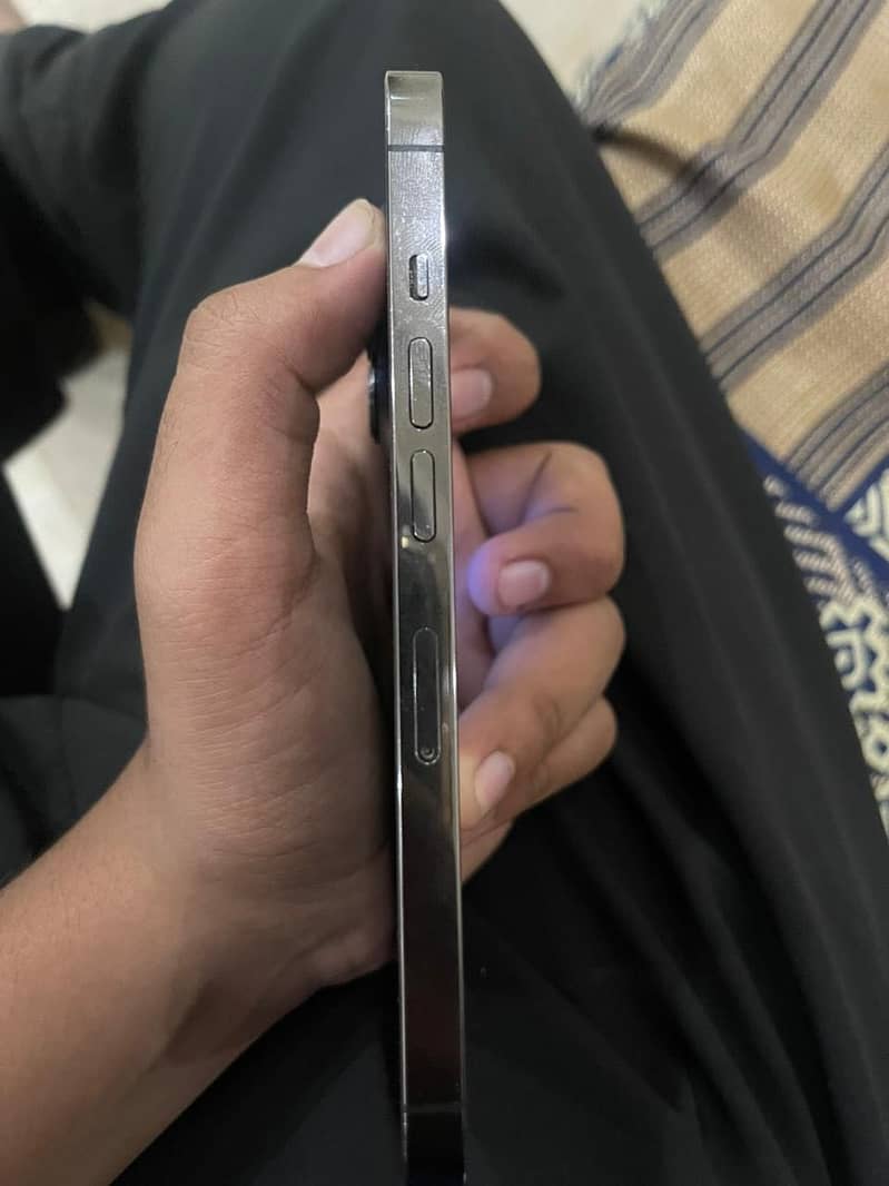 Apple iPhone 13 Pro 5