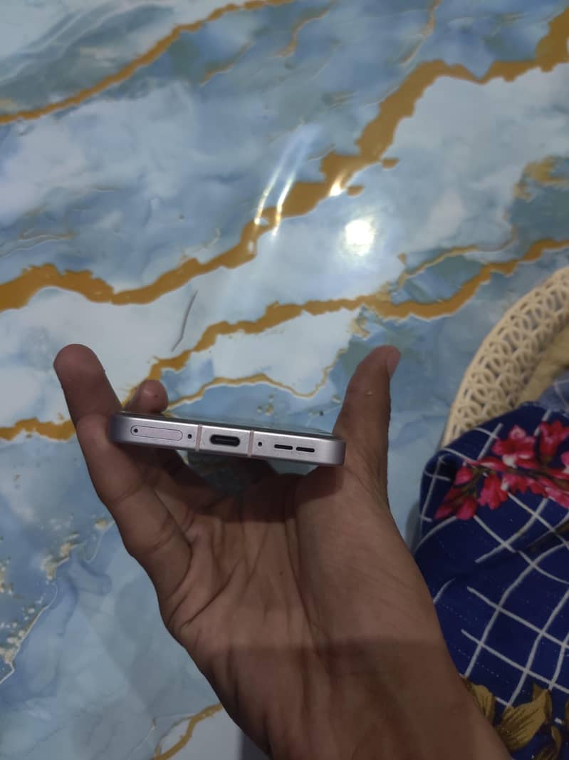 One Plus 13R 4