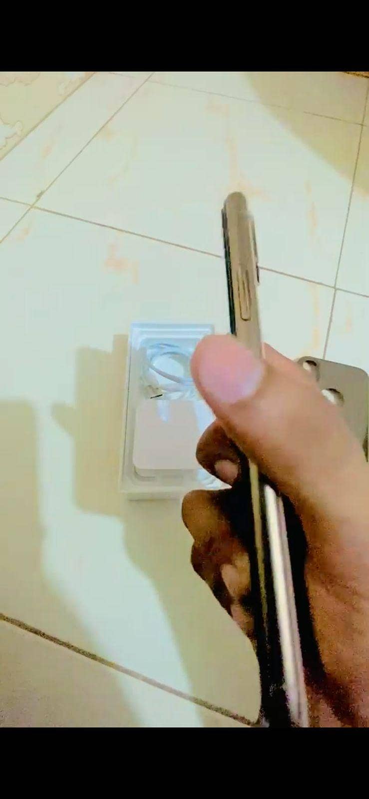 Apple iPhone XS 3