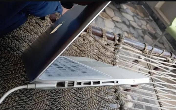 Mac book pro 4