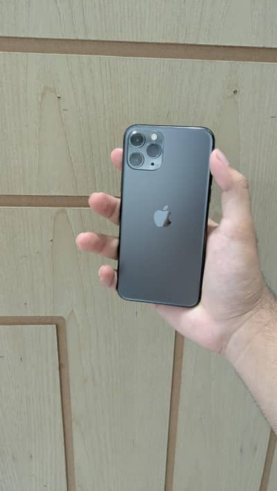 iphone 11 pro waterpack phone