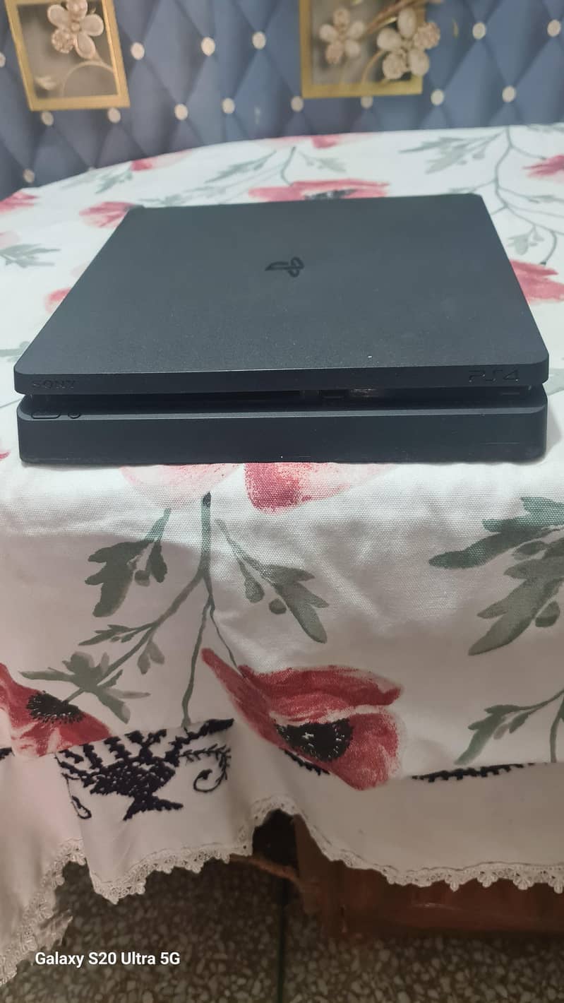 ps4 slim 0
