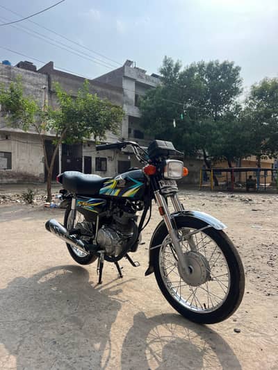 Honda CG 125 2026