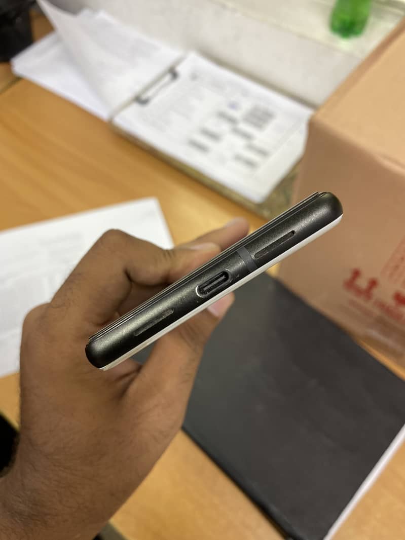Google Pixel 6 5