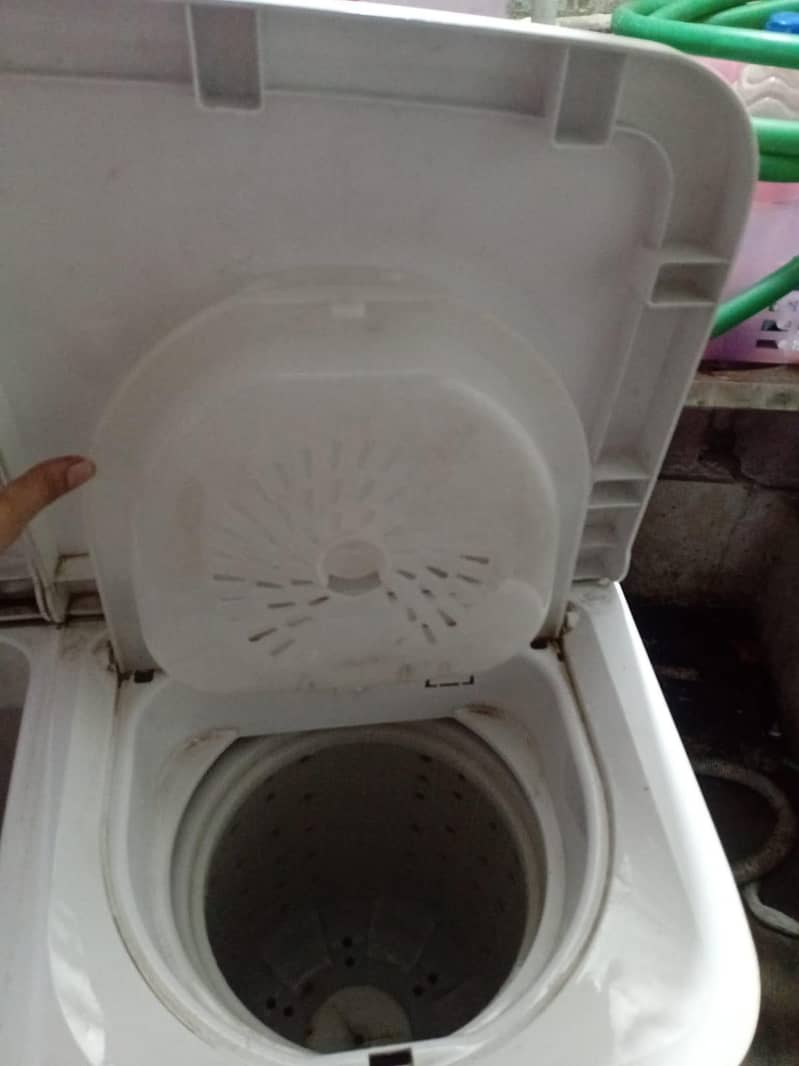 washing machine 10