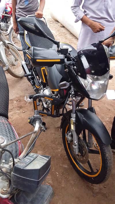 ybr 125cc Whatsapp 03071901360