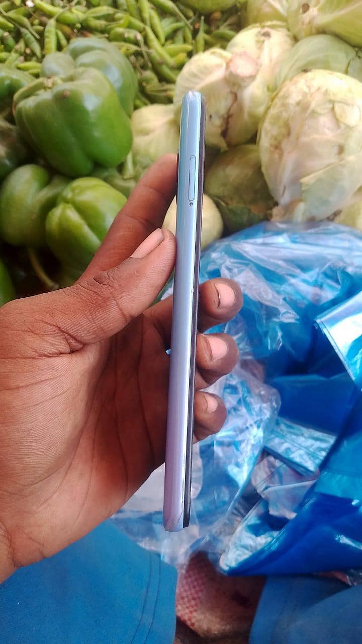Xiaomi Redmi Note 9 4
