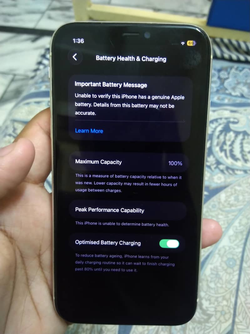 Apple iPhone 11 3