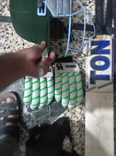 Bat Helmet gloves Bag