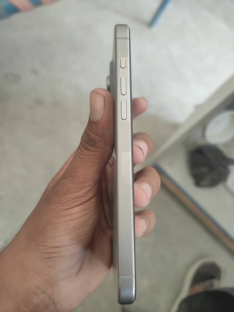 Natural titanium 10/10 condition 0