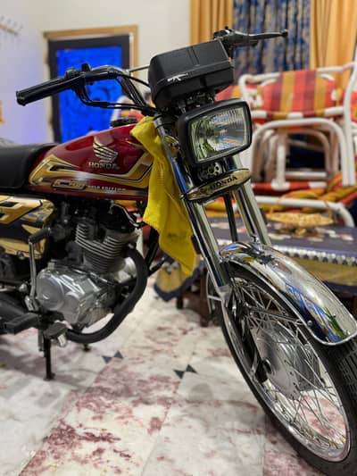 Honda 125 Gold edition