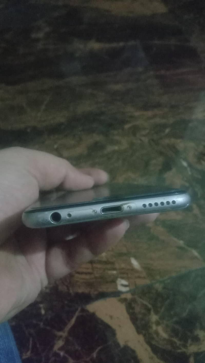 Apple iPhone 6 2