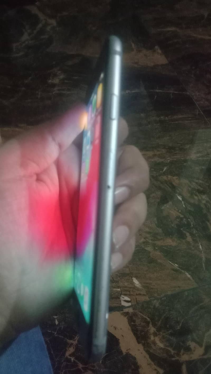 Apple iPhone 6 3