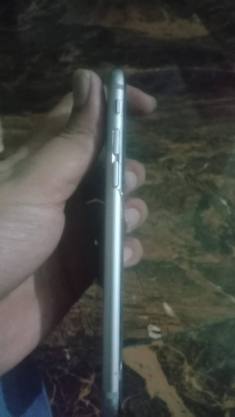 Apple iPhone 6 5