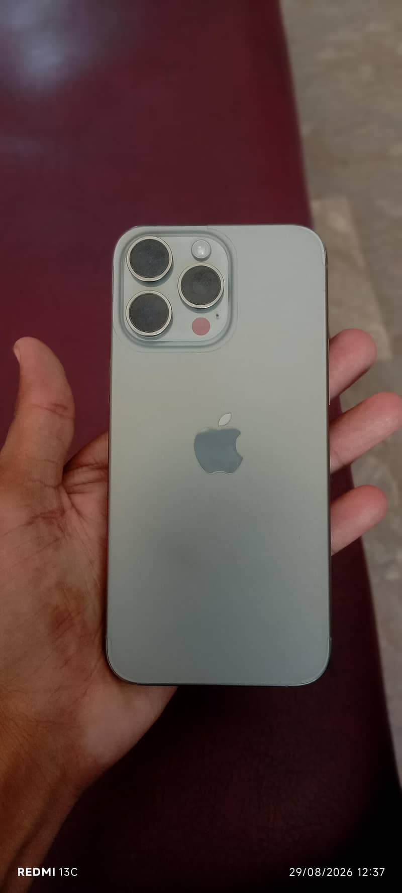 Apple iPhone 15 Pro Max 4