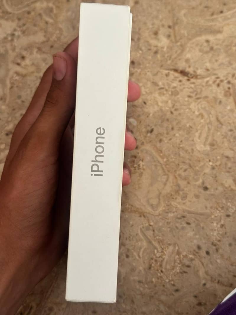 Apple iPhone 15 Pro Max 7