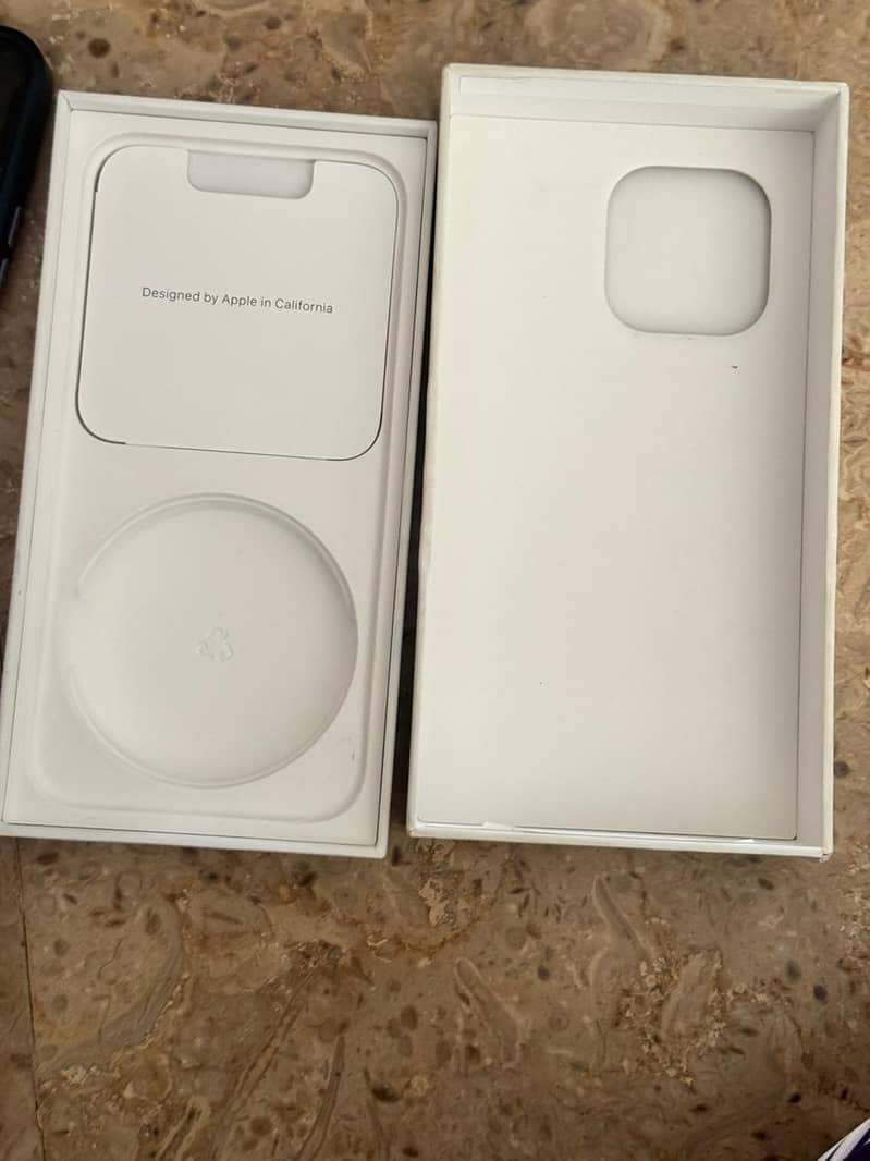 Apple iPhone 15 Pro Max 8