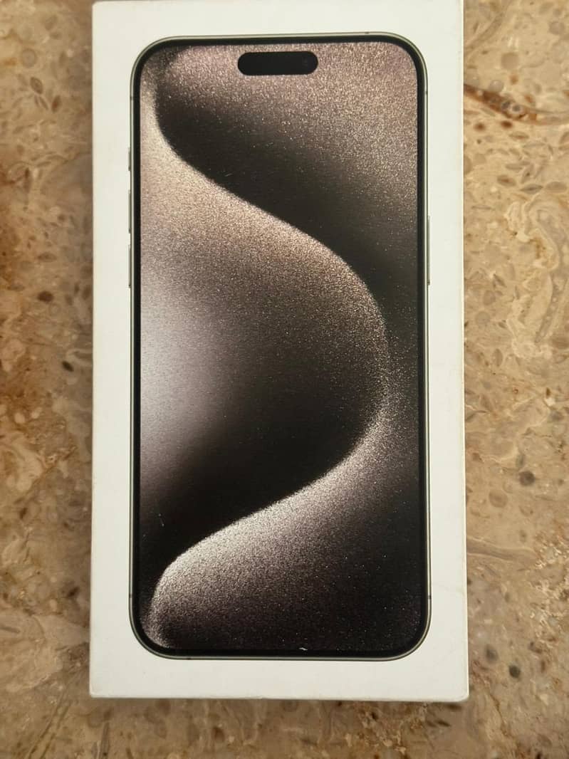 Apple iPhone 15 Pro Max 9