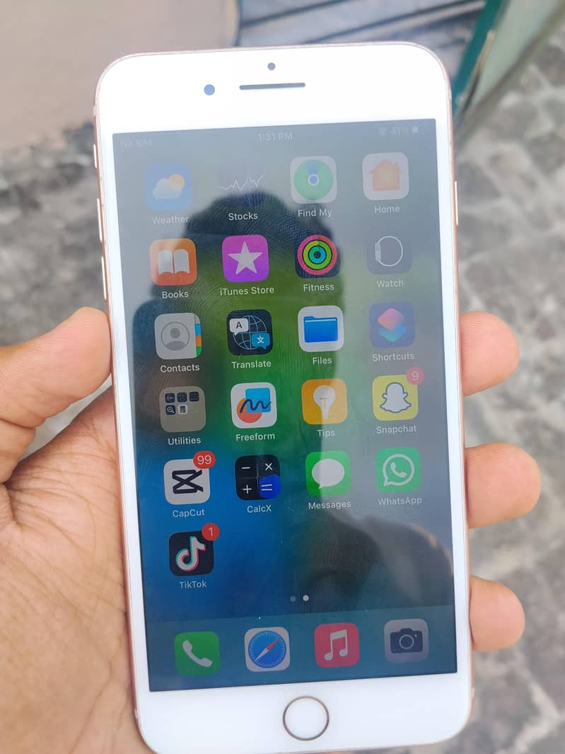 Apple iPhone 8 Plus 3