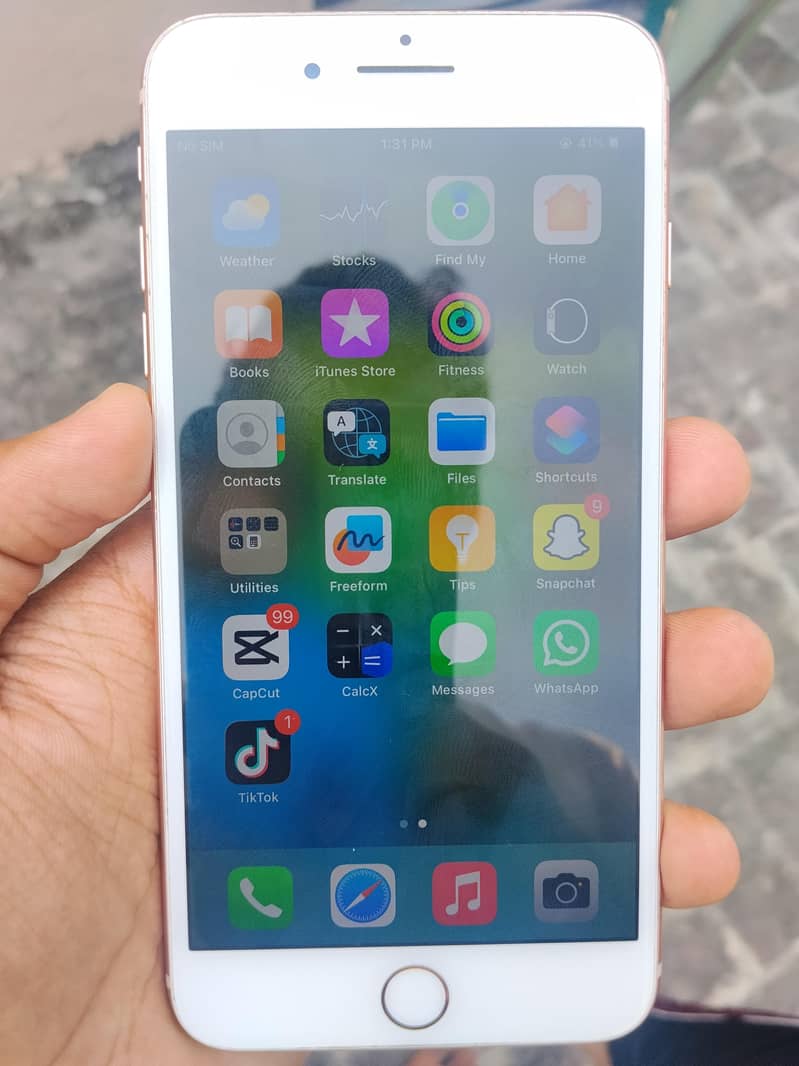 Apple iPhone 8 Plus 4