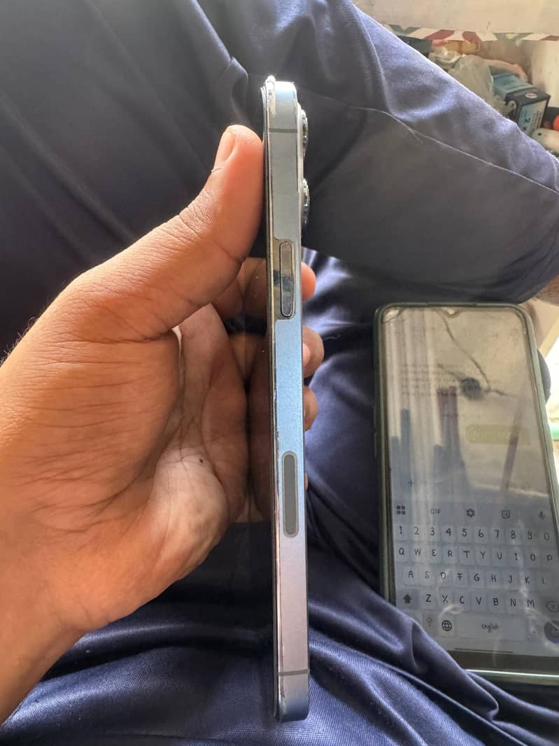 Apple iPhone 13 Pro Max 3