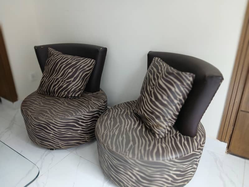 Pafi sofa and Center table 0