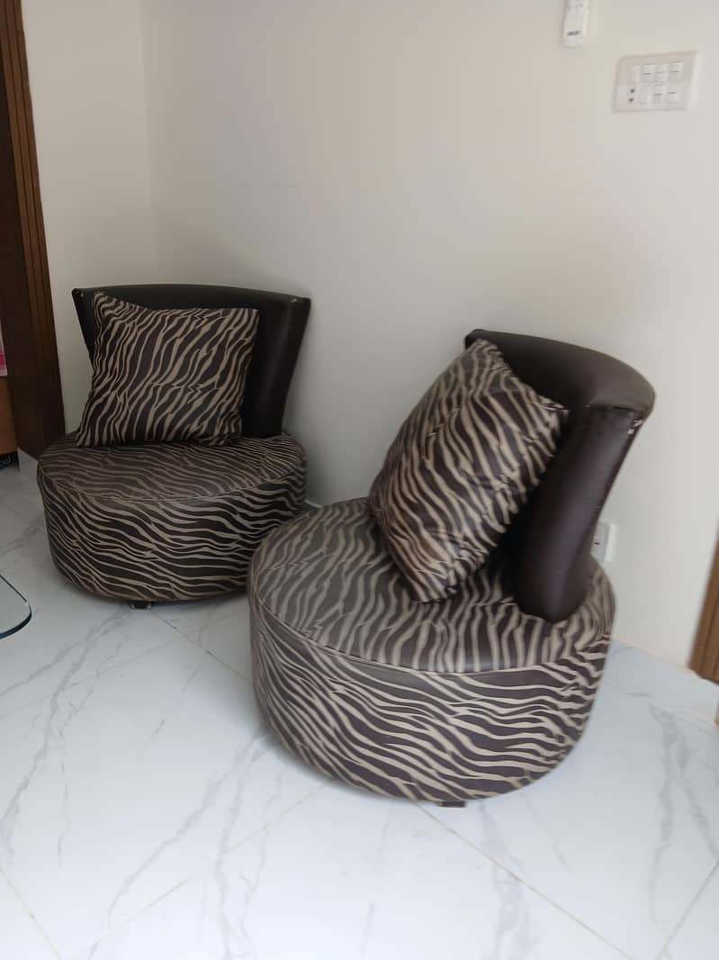 Pafi sofa and Center table 2