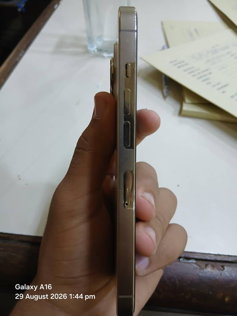 Apple iPhone 13 Pro 7