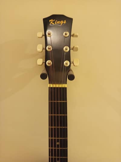 Kings black guitar