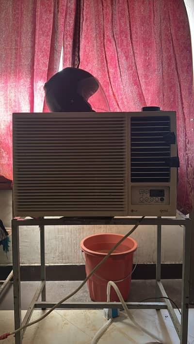 LG Gold 1.5 Ton Window AC - Cooling Well