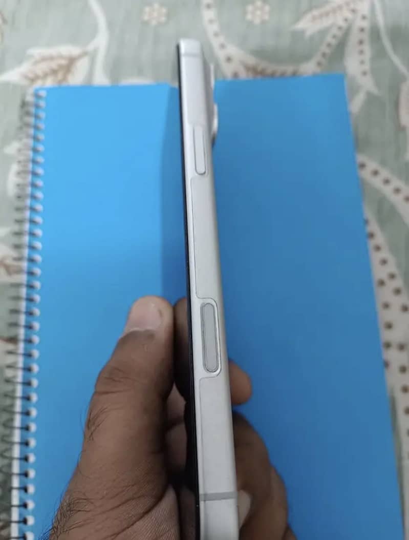 Apple iPhone 17 Pro Max 3