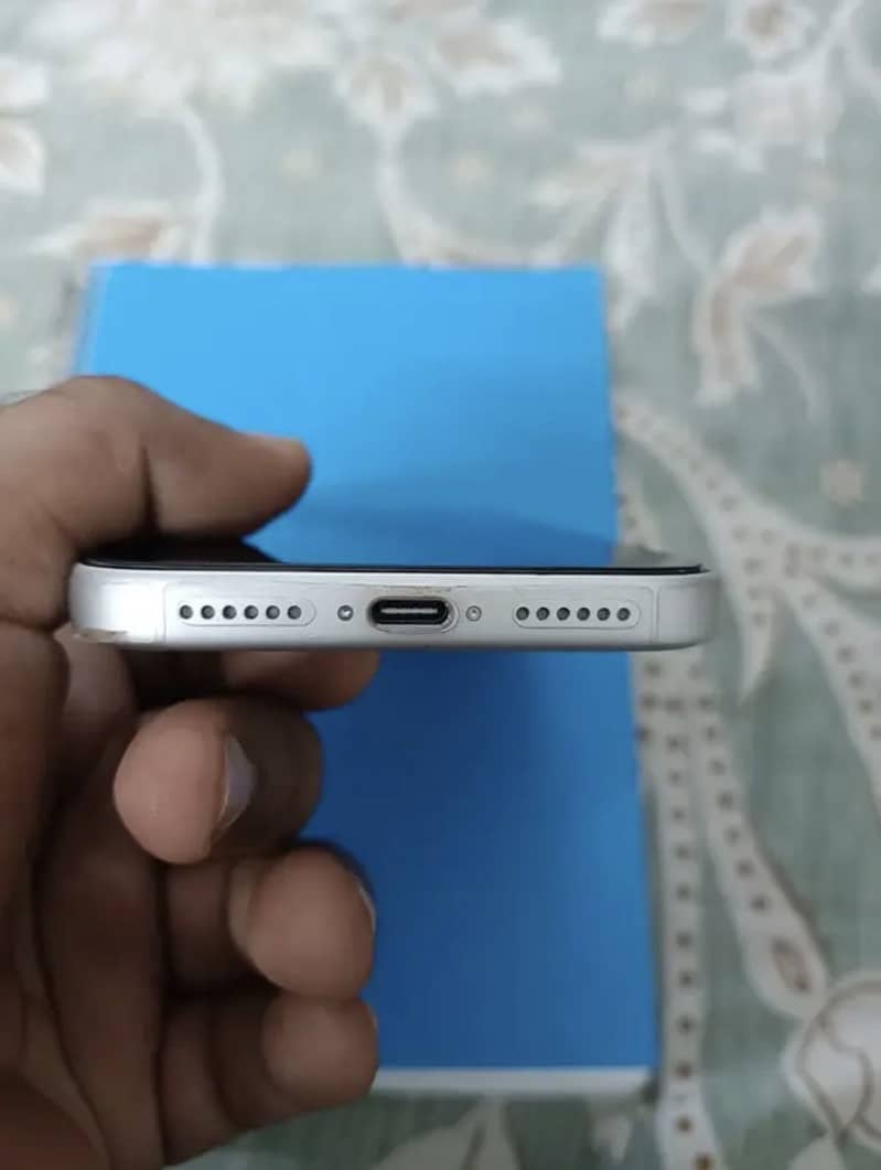 Apple iPhone 17 Pro Max 5