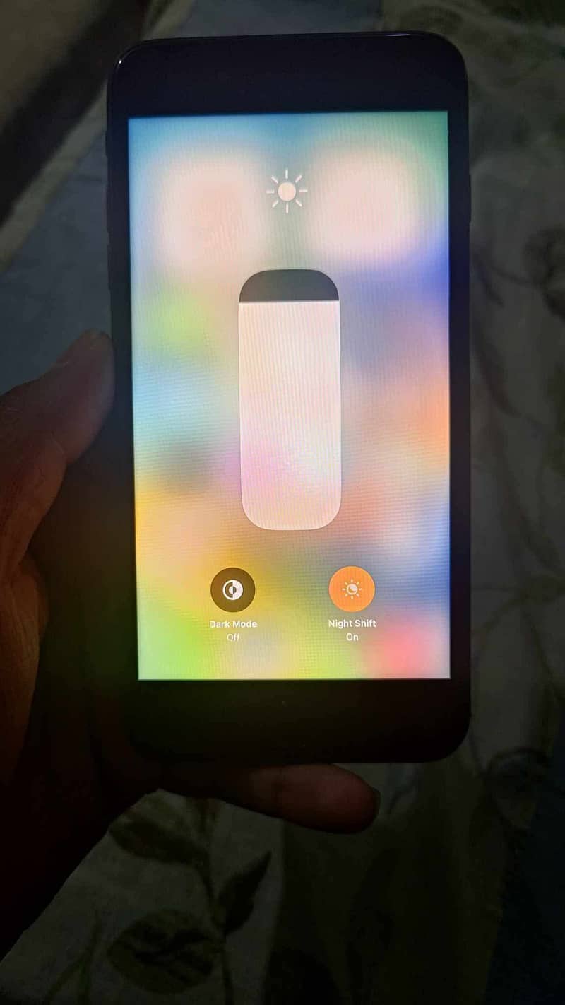 Apple iPhone 8 Plus 4