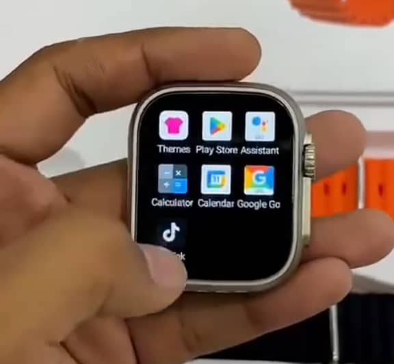 4G Smart Watch with Sim & Camera 1
