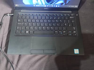 Latitude 7390