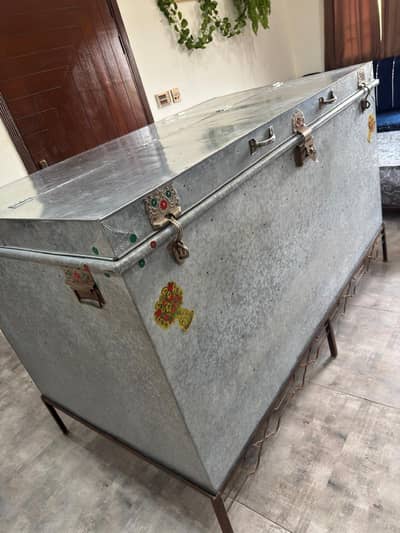 Metal Storage Trunk