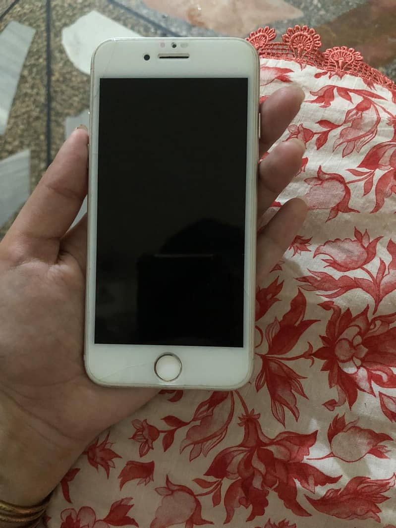 Apple iPhone 7 1