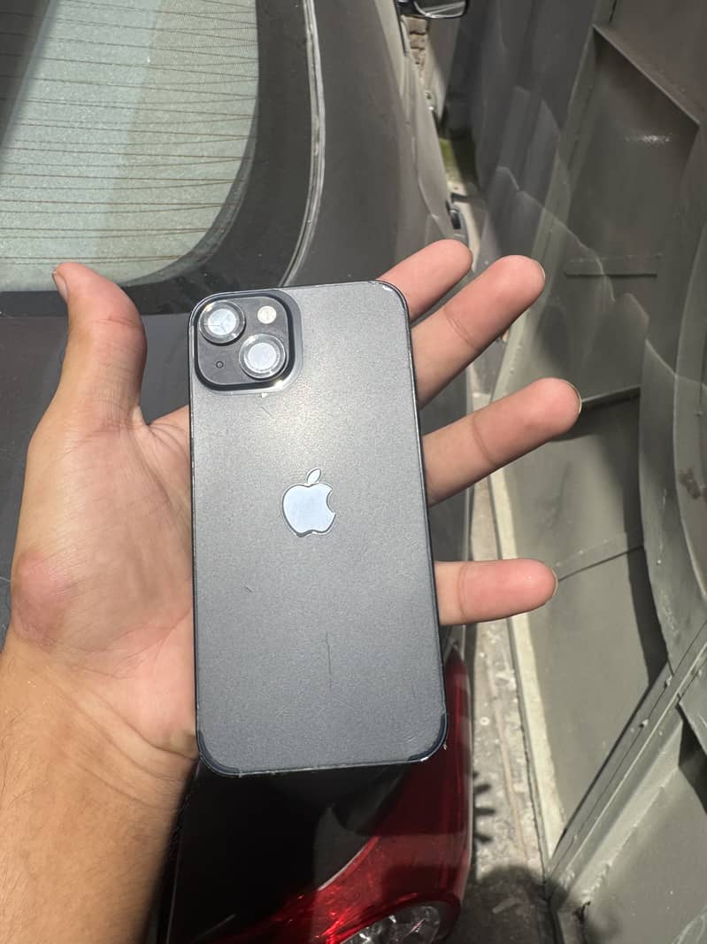 Apple iPhone 13 3