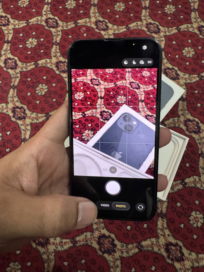 Apple iPhone 13 10