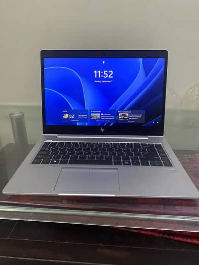 HP EliteBook i7 8th Gen processor 16GB DDR4 RAM