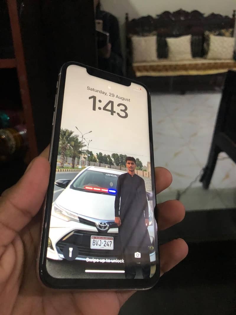 Apple iPhone X 3