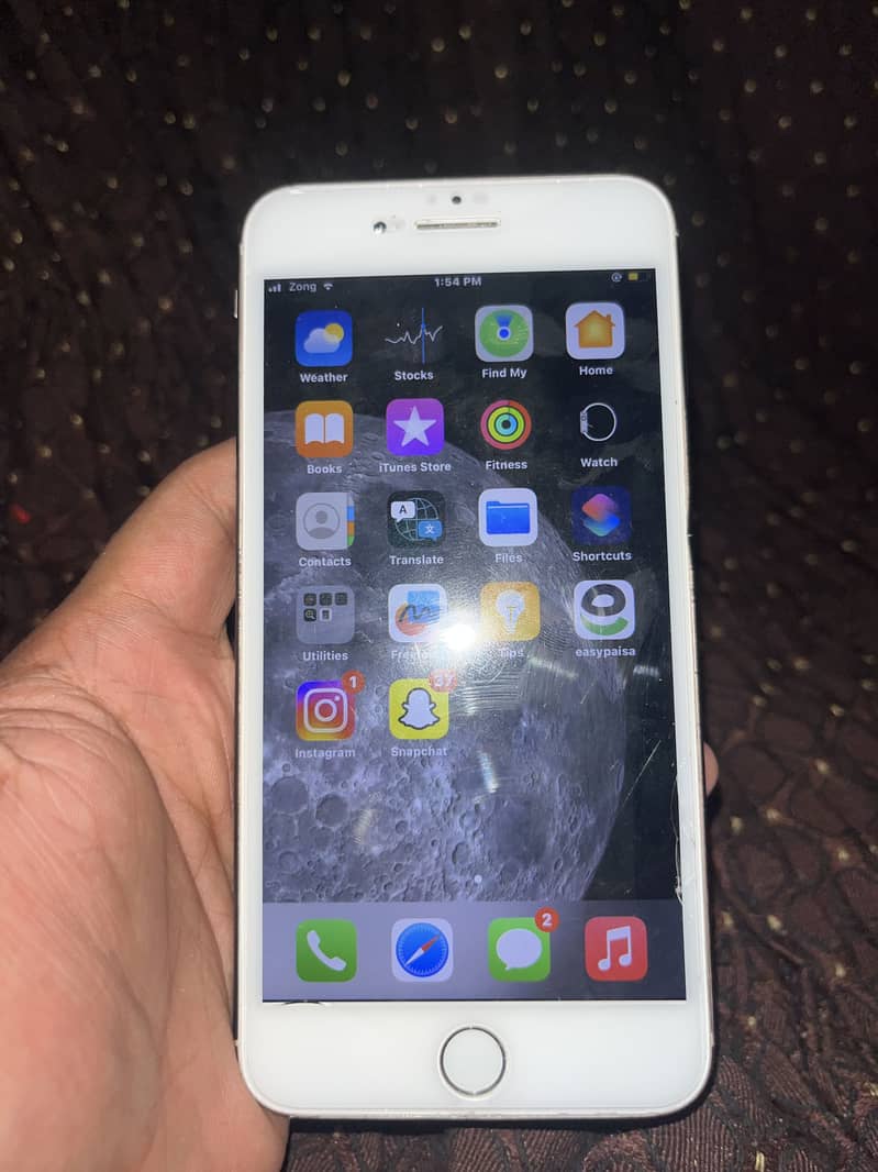 Apple iPhone 8 Plus 1