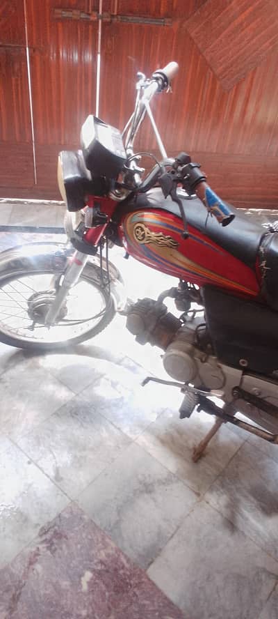 URGENT BIKE SALE -  DHOOM CD-70