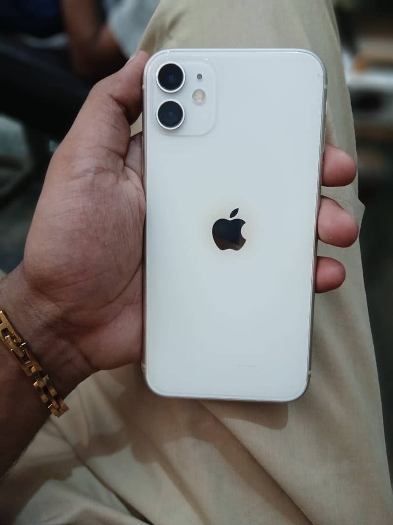 Apple iPhone 11 5